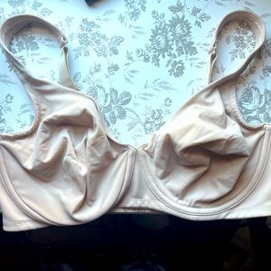 Cacique Nude Smoothing bra